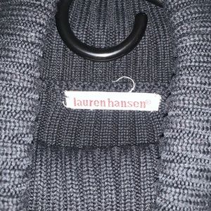 Black Turtleneck Lauren Hansen